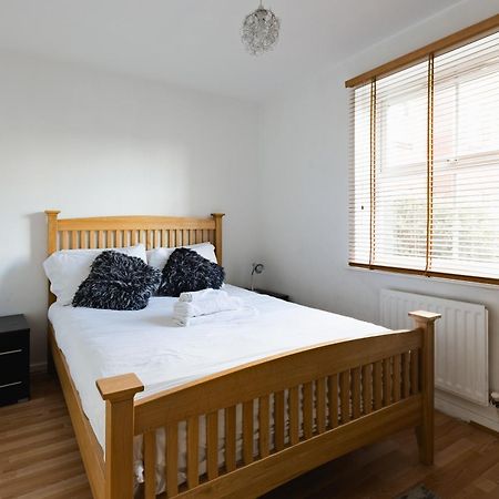 Hullidays Victora Dock- Refurbished 2024 Apartamento Kingston upon Hull Exterior foto