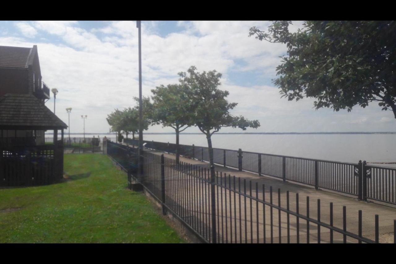 Hullidays Victora Dock- Refurbished 2024 Apartamento Kingston upon Hull Exterior foto